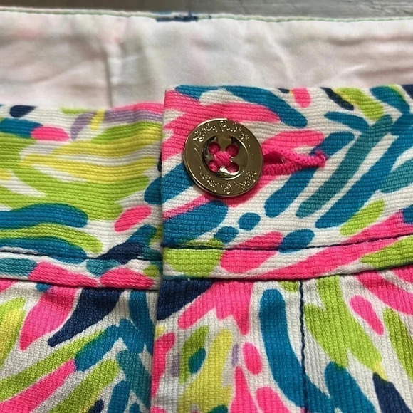 LILLY Pulitzer The Walsh Short. Size 2. Excellent condition! - Picture 3 of 8